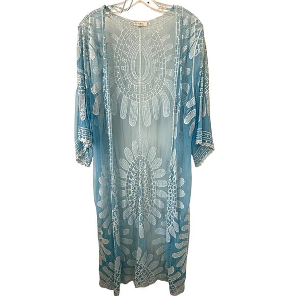 Blue Kimono Sz.L Embroidered White Lotus Resort Vacation Eclectic Boho - Picture 1 of 4